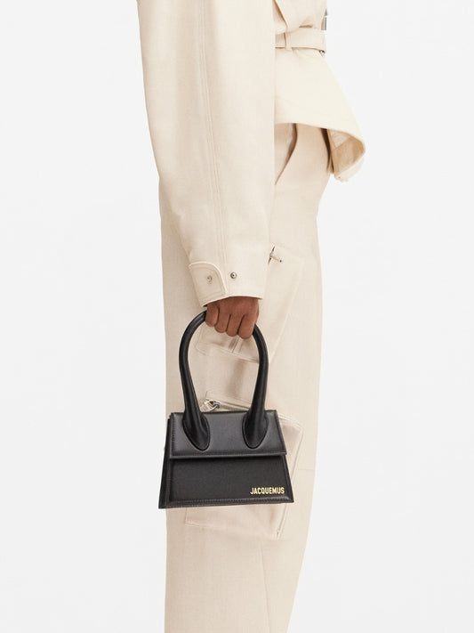 Black leather Le Chiquito moyen bag