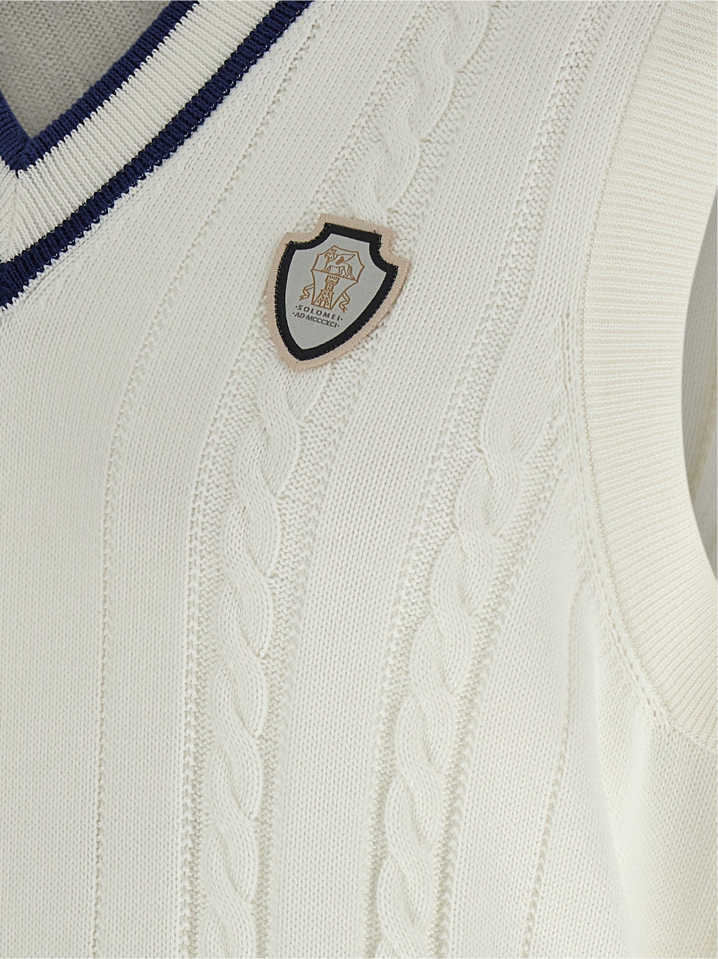 White Cotton Sleeveles Sweater