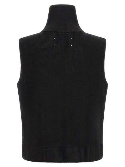 Black Wool Sleeveles Sweater