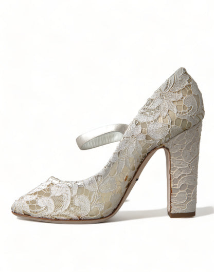 Chic Lace Block Heels Sandals in Cream White