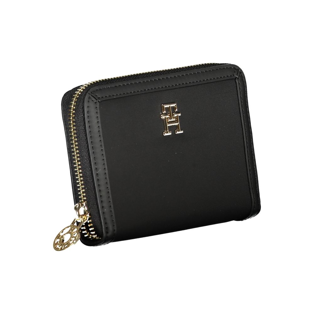 Elegant Zip Wallet with Ample Storage