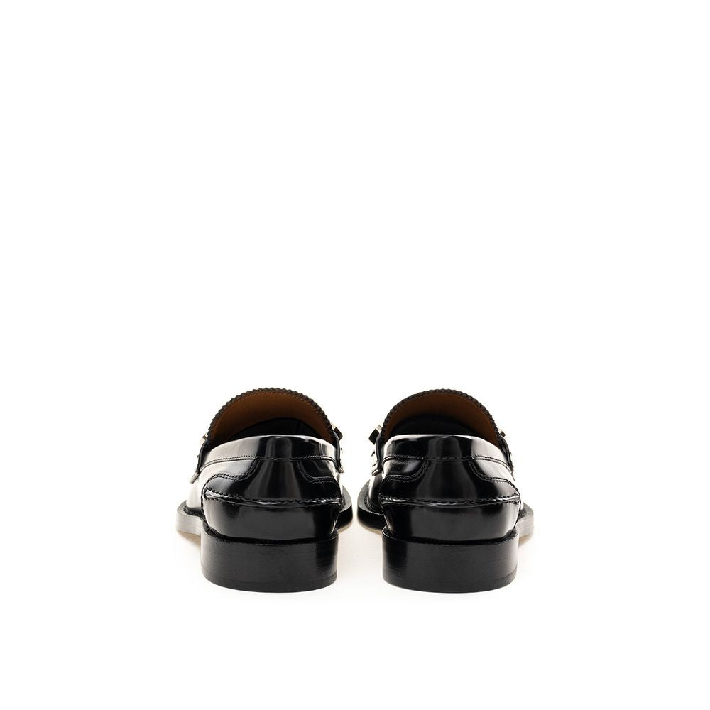 Elegant Leather Flat Shoes in Timeless Black