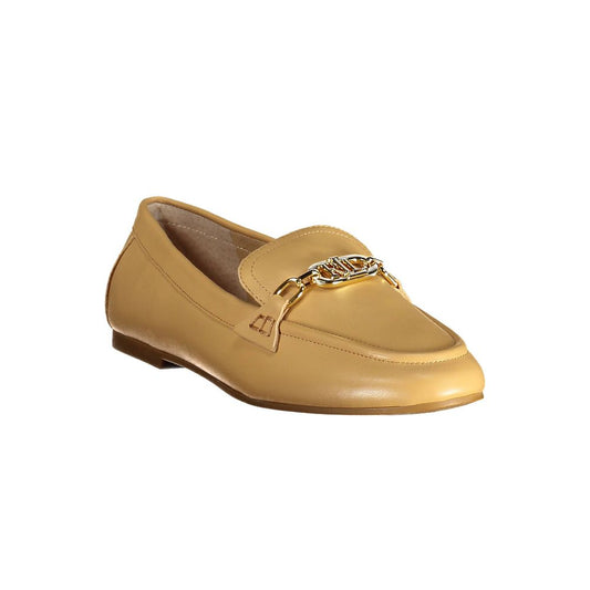 Beige Leather Womens Classic Shoe