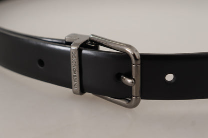 Sleek Black Leather Belt with Metallic Buckle