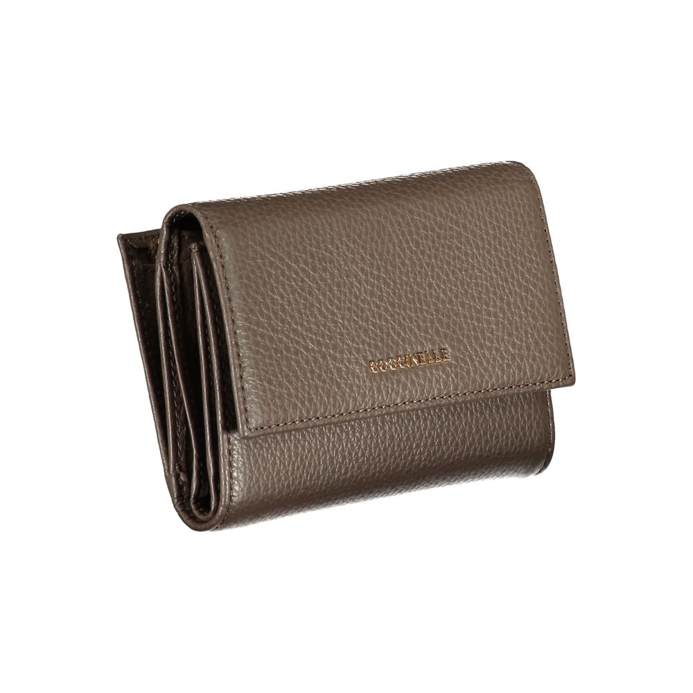 Elegant Triple Compartment Leather Wallet