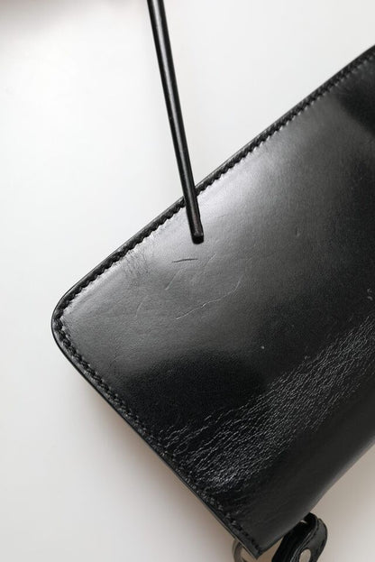 Sleek Black Leather Shoulder Bag