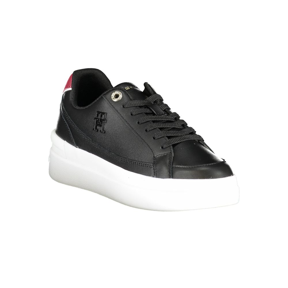 Sleek Lace-Up Sneakers with Contrast Accents
