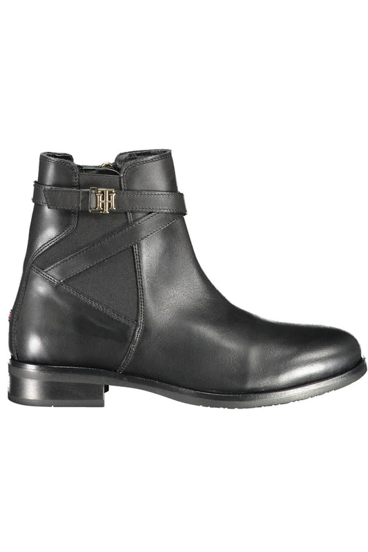 Chic Black Ankle Boots with Contrasting Zip Detail