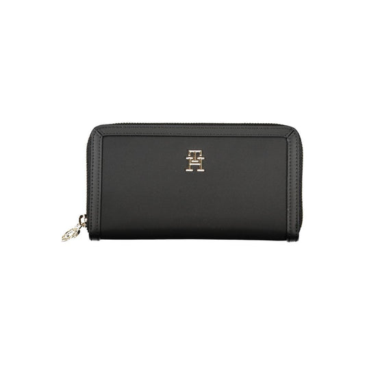 Chic Black Multi-Compartment Wallet