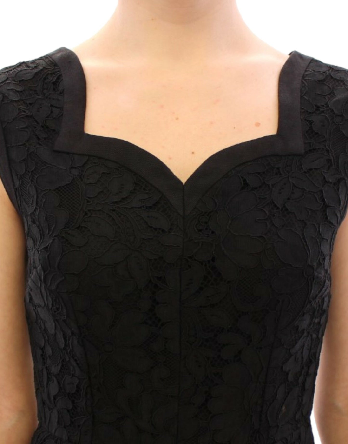 Elegant Black Floral Lace Dress