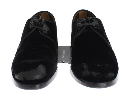 Black Velvet Vintage Look Laceup Shoes