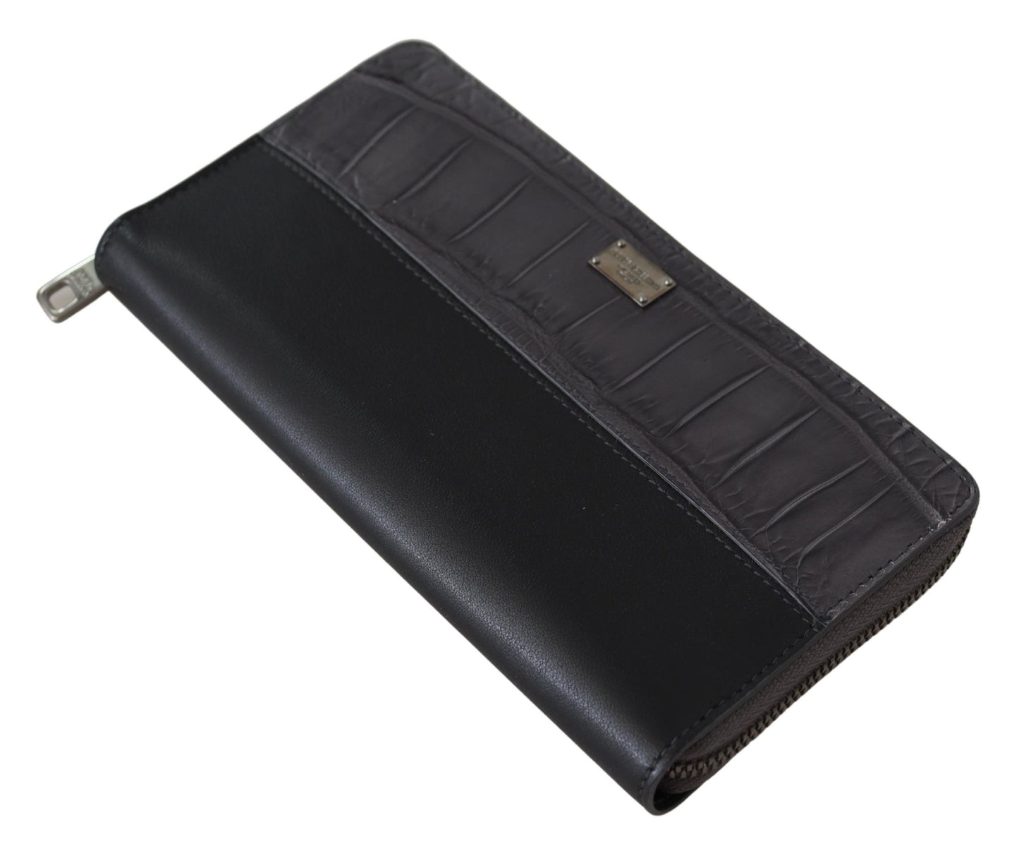 Elegant Textured Leather Zip-Around Wallet
