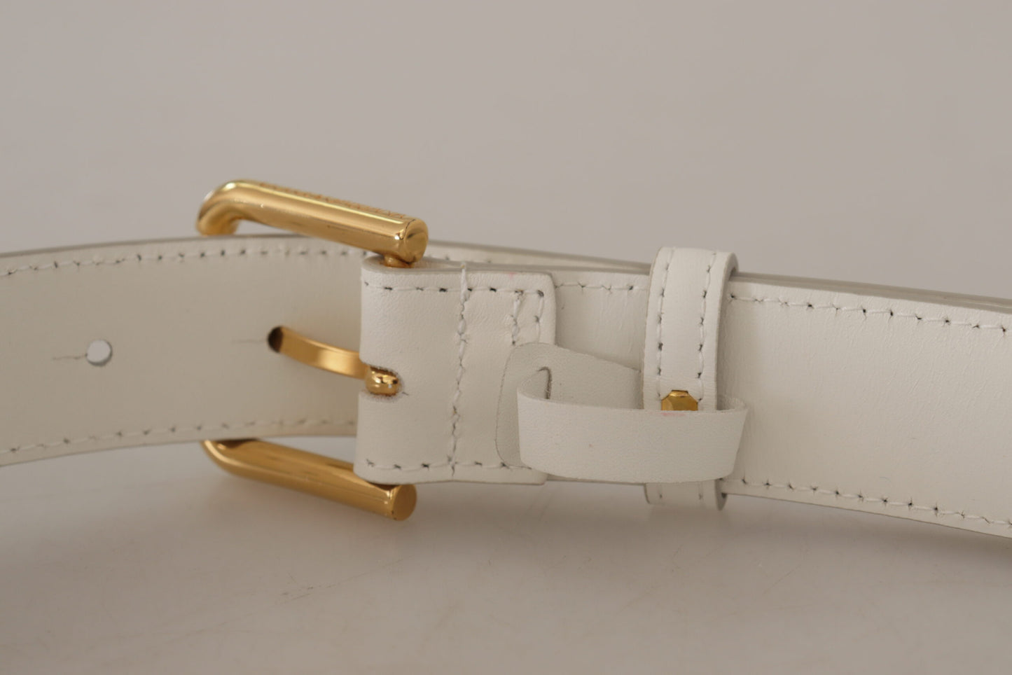 Chic White Leather Belt with Gold Engraved Buckle